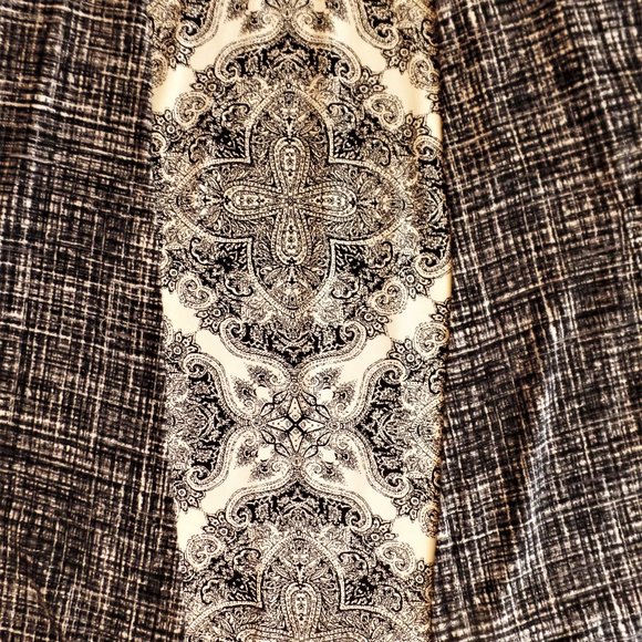 LULAROE! S- CAROLINE CARDIGAN & S- JESSIE DRESS - Picture 8 of 8